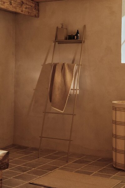 Ferm Living srednje velika bombažna brisača 70 x 140 cm