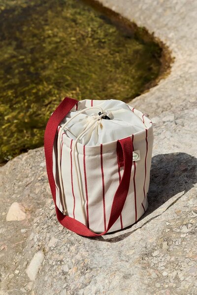 HAY piknik torba iz tekstilnega materiala 26 x 23 x 23 cm