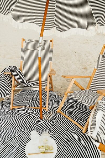 Business & Pleasure Co. brisača za plažo bombažna 86 x 168 cm