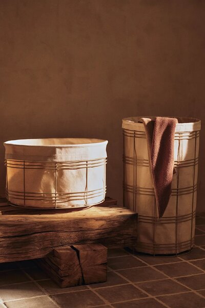 Ferm Living srednje velika bombažna brisača 70 x 140 cm