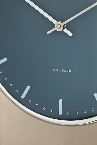 Arne Jacobsen Clocks ura stenska iz kovine 29 cm