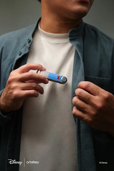 Orbitkey organizator za ključe iz naravnega usnja 8,8 x 2 x 2 cm