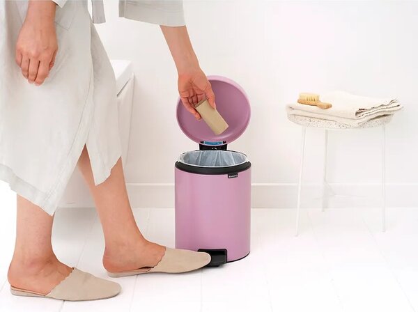 Brabantia koš za smeti iz prašno barvanega jekla 5 l