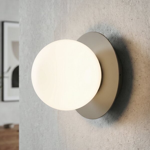 EMIBIG LIGHTING Stenska svetilka Minerva, opalno-bež, Ø 15 cm, steklo/kovina, E14, zatemnjen, Bež, Dnevna soba / jedilnica, Steklo, Sodobni, Globus