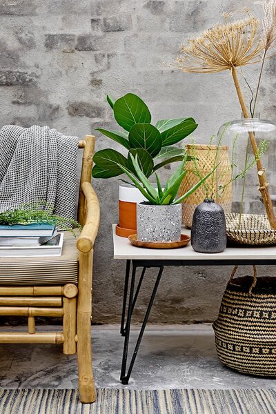 Bloomingville klubska mizica iz cementa 90 x 42 x 60 cm