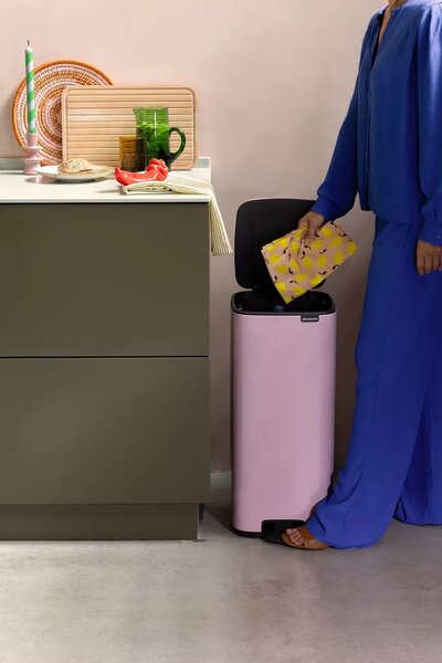 Brabantia koš za smeti iz prašno barvanega jekla 30 l
