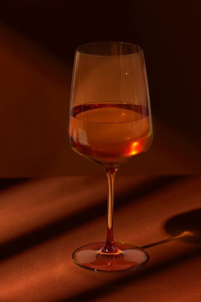Viski komplet kozarcev na peclju za vino iz stekla 650 ml