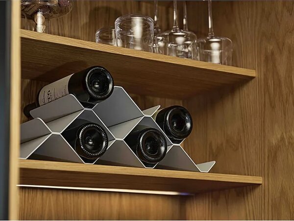 Zone Denmark stojalo za vino iz prašno barvanega jekla