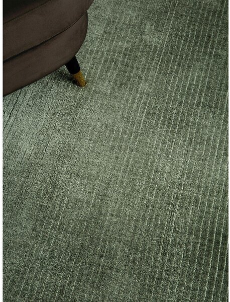 Temno zelena ročno tkana preproga 160x230 cm – Asiatic Carpets