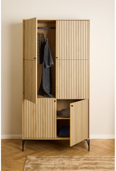 Garderobna omara v hrastovem dekorju v naravni barvi 99x200x60 cm Albany – Actona