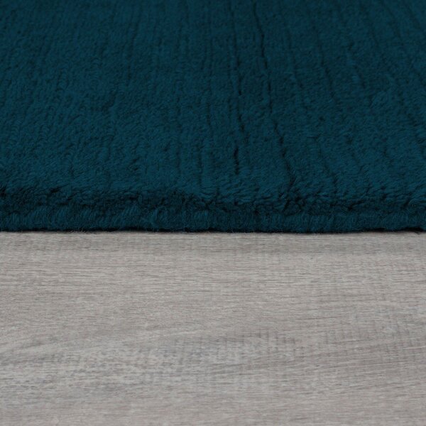 Temno modra ročno tkana volnena preproga 160x230 cm Textured Wool Border – Flair Rugs