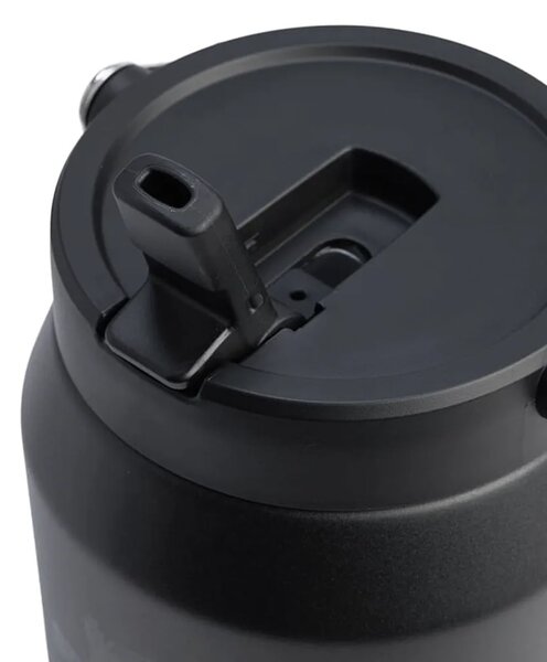 Stanley termo steklenica iz nerjavečega jekla IceFlow™ Flip Straw 1,9 l