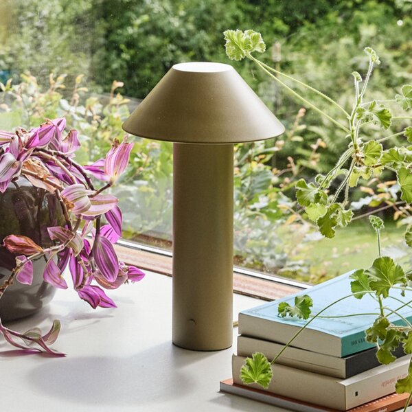 Hübsch LED namizna svetilka Tower, temno zelena, višina 32 cm, kovinska, zatemnjen, Zelena, Dnevna soba / jedilnica, Kovina, Sodobni