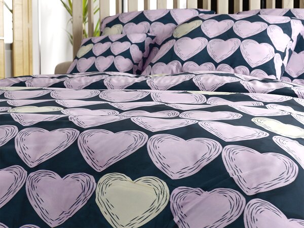 Posteljnina iz mikrovlaken VIOLET HEARTS svetlo vijolična Dimenzije posteljnine: 2 kom 70 x 80 cm | 160 x 200 cm