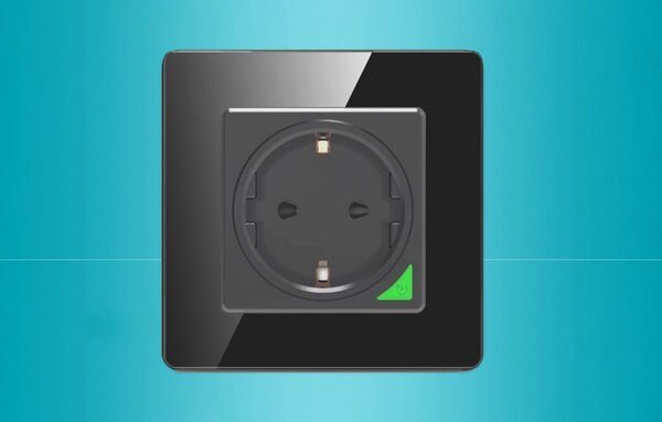 Pametna WiFi stenska vtičnica 16A TUYA črna Alexa Google Assistant