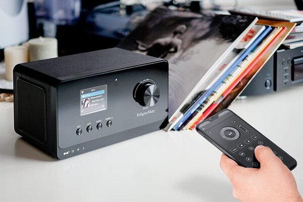 WIFI BT DAB FM internetni radio LCD 2,4" 27.000 postaj budilka in vreme