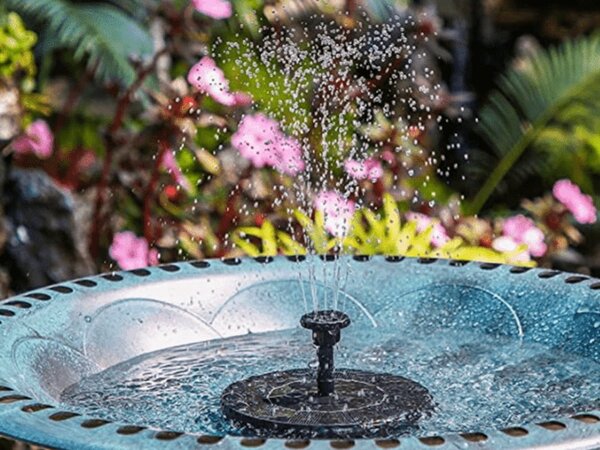 Solarna plavajoča vrtna fontana - črpalka za ribnike