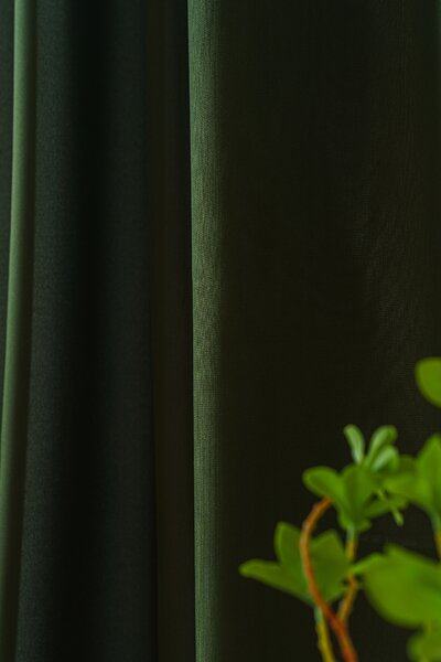 Zavesa OXFORD LIGHT 140x250 cm, temno zelena Za obesiti: Trak za nabiranje