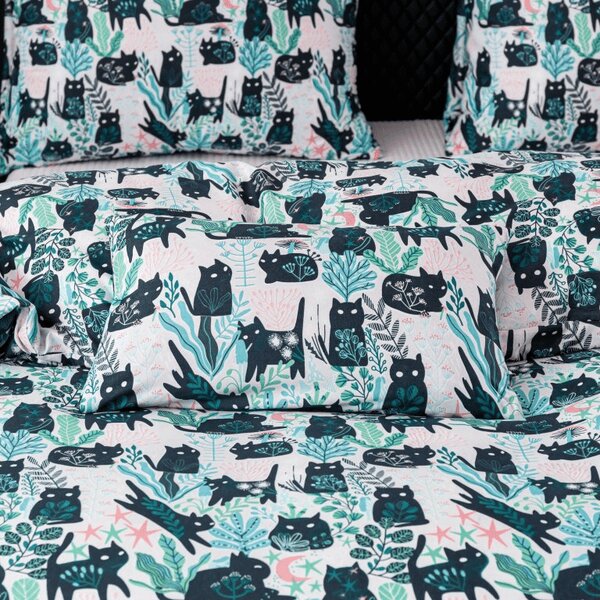 Posteljnina iz mikrovlaken CREEPY CATS barvna Dimenzije posteljnine: 70 x 90 cm | 140 x 200 cm