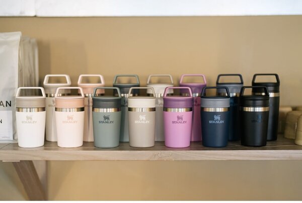 Svetlo rožnat termo lonček iz nerjavečega jekla 350 ml Café-To-Go Rose Quartz – Stanley