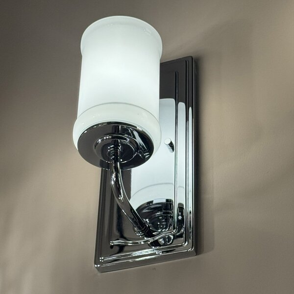 KICHLER Stenska svetilka Vetivene, krom, višina 31 cm, kovina, IP44, G9-LED, Krom, Kopalnica, Kovina