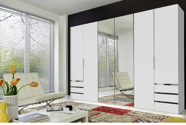 Modern Living Omara S Klasičnimi Vrati Level 36 A, Bela