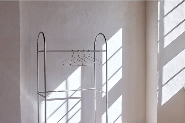 Kovinsko stojalo za oblačila v mat srebrni barvi 92x186x39 cm Arch – Mette Ditmer Denmark
