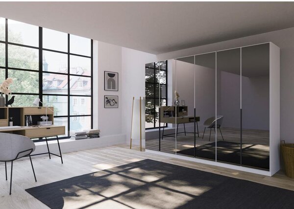 Modern Living Omara S Klasičnimi Vrati Skyla, Bela