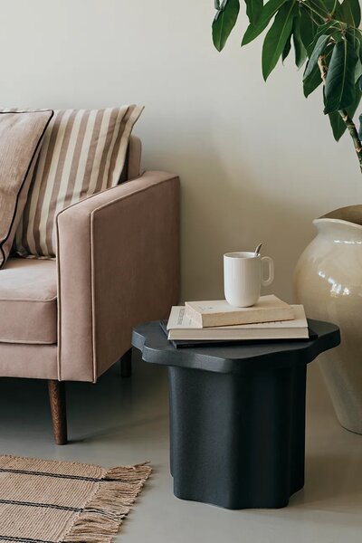 Broste Copenhagen stranska mizica iz kamenine 42,5 x 46,5 x 36 cm