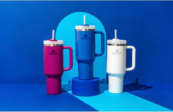 Bela termovka s slamico iz nerjavečega jekla 1,18 l Quencher H2.0 FlowState Tumbler Frost – Stanley