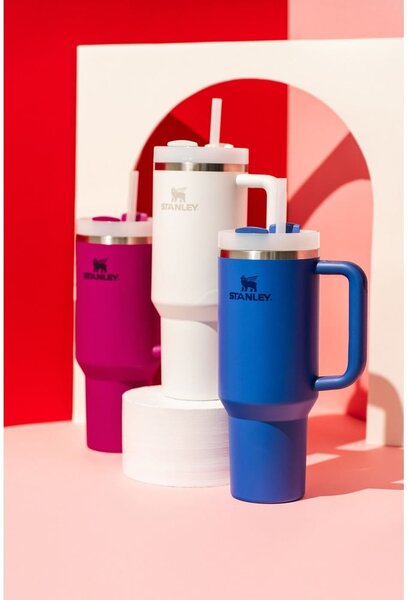 Bela termovka s slamico iz nerjavečega jekla 1,18 l Quencher H2.0 FlowState Tumbler Frost – Stanley