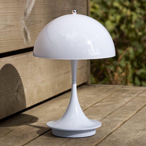 Louis Poulsen Panthella PORTABLE 160 V3, opal svetlo modra, zatemnjen, Modra, Dnevna soba / jedilnica, Plastika, Dizajn