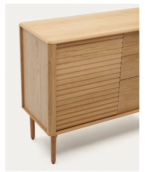 Nizka komoda v hrastovem dekorju 105x86 cm Lenon – Kave Home