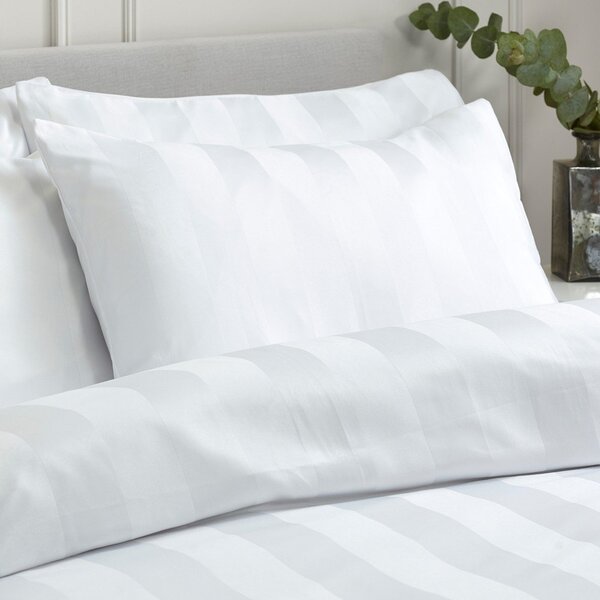 Bela 3-delna satenasta posteljnina za zakonsko posteljo 200x200 cm So Soft Satin Stripe – Catherine Lansfield