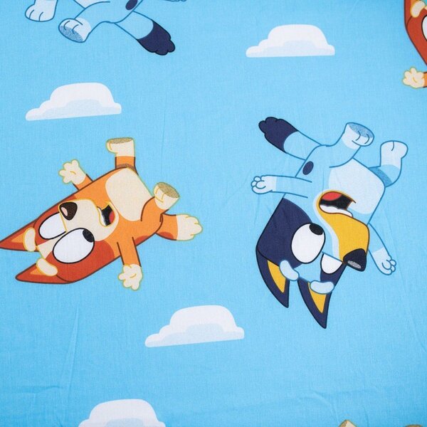 Modra napenjalna enojna bombažna otroška rjuha 90x200 cm Bluey – Jerry Fabrics