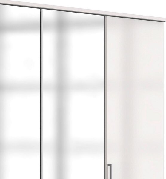 Modern Living Omara S Klasičnimi Vrati Clack, Bela