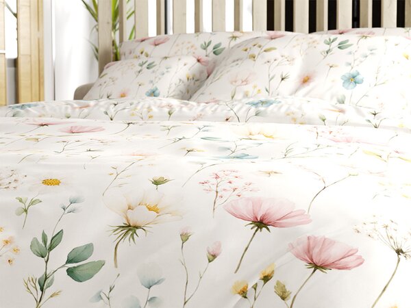 Posteljnina iz polibombaža PETALUNE POLY krem barve Dimenzije posteljnine: 70 x 90 cm | 140 x 200 cm