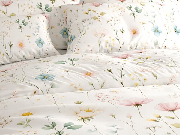 Posteljnina iz polibombaža PETALUNE POLY krem barve Dimenzije posteljnine: 70 x 90 cm | 140 x 200 cm