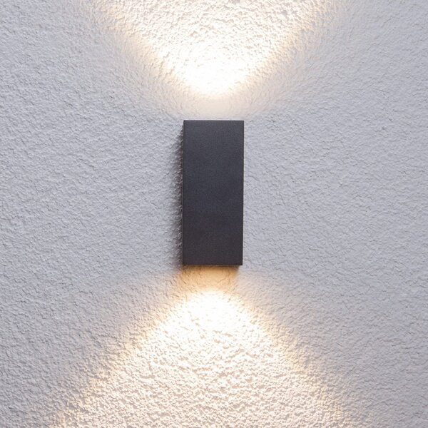 Lucande LED zunanje stensko svetilo Tavi, višina 15 cm, črno, Črna, Kovina, Sodobni