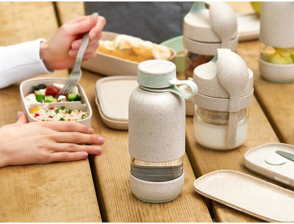 Kremno bela steklena steklenica za vodo za na pot 500 ml To Go Organic – Lékué