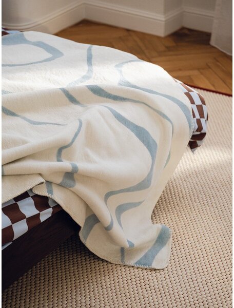 Modro-kremno bela odeja 150x200 cm Felu – noo.ma