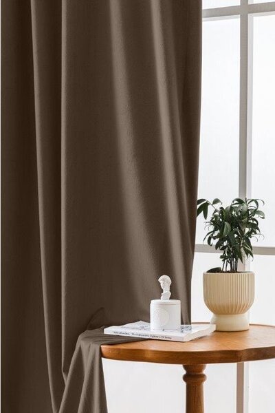 Rjava zatemnitvena zavesa VELVET 140x270 cm Za obesiti: Trak za nabiranje
