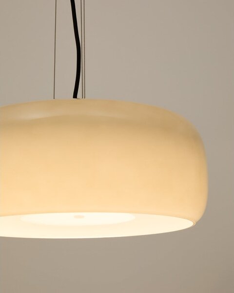 Sivo-bež LED viseča svetilka s steklenim senčilom ø 38 cm Reig – Kave Home