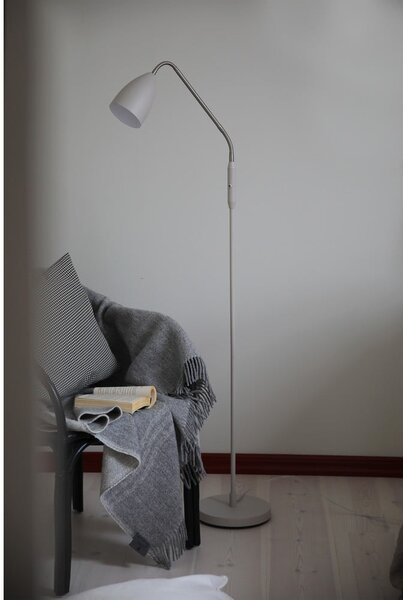 Bež LED zatemnitvena stoječa svetilka s kovinskim senčilom (višina 140 cm) Patro – Markslöjd