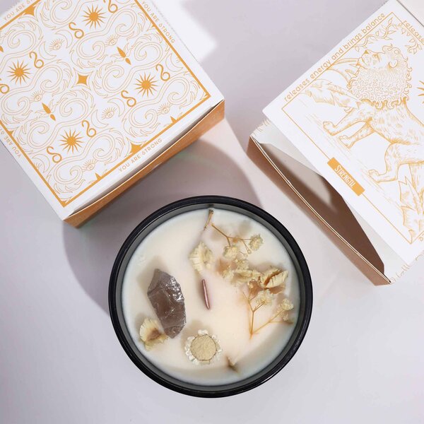 Hop Hare Kristalna čarobna sveča – Srce leva - Soy Wax, Fragrance, Glass, Gemstones - Home warming - Dan žena