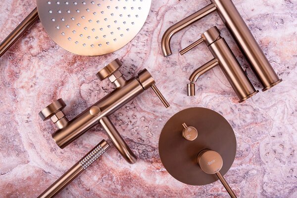 Skrita kopalna armatura Rea Lungo Brush Copper + Box