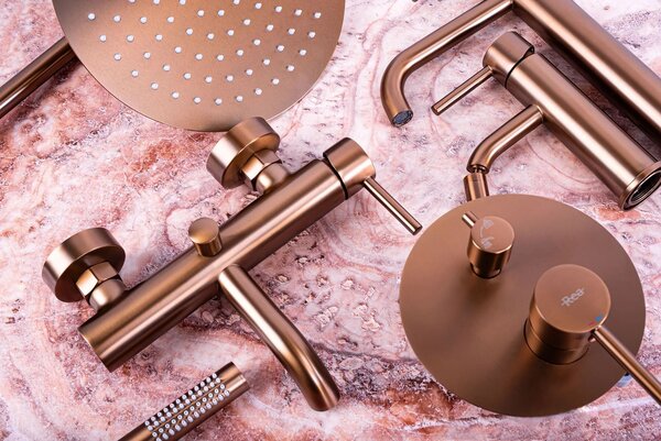 Skrita kopalna armatura Rea Lungo Brush Copper + Box