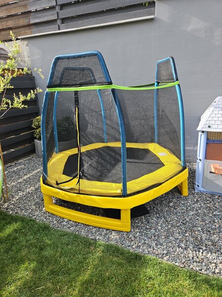 Trampolin Ø223 cm z varnostno mrežo, nosilnost do 150 kg, rumeno - rdeč