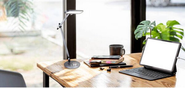LED-SVETILKA ZA PISALNO MIZO 57,5/37/53 cm