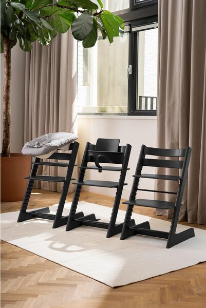 STOLČEK ZA HRANJENJE Tripp Trapp 46/79/49 cm črna
